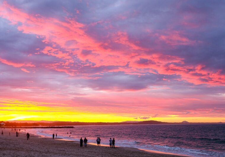 SDA is available at the Sunshine Coast now! Beautiful sunset over noosa beach